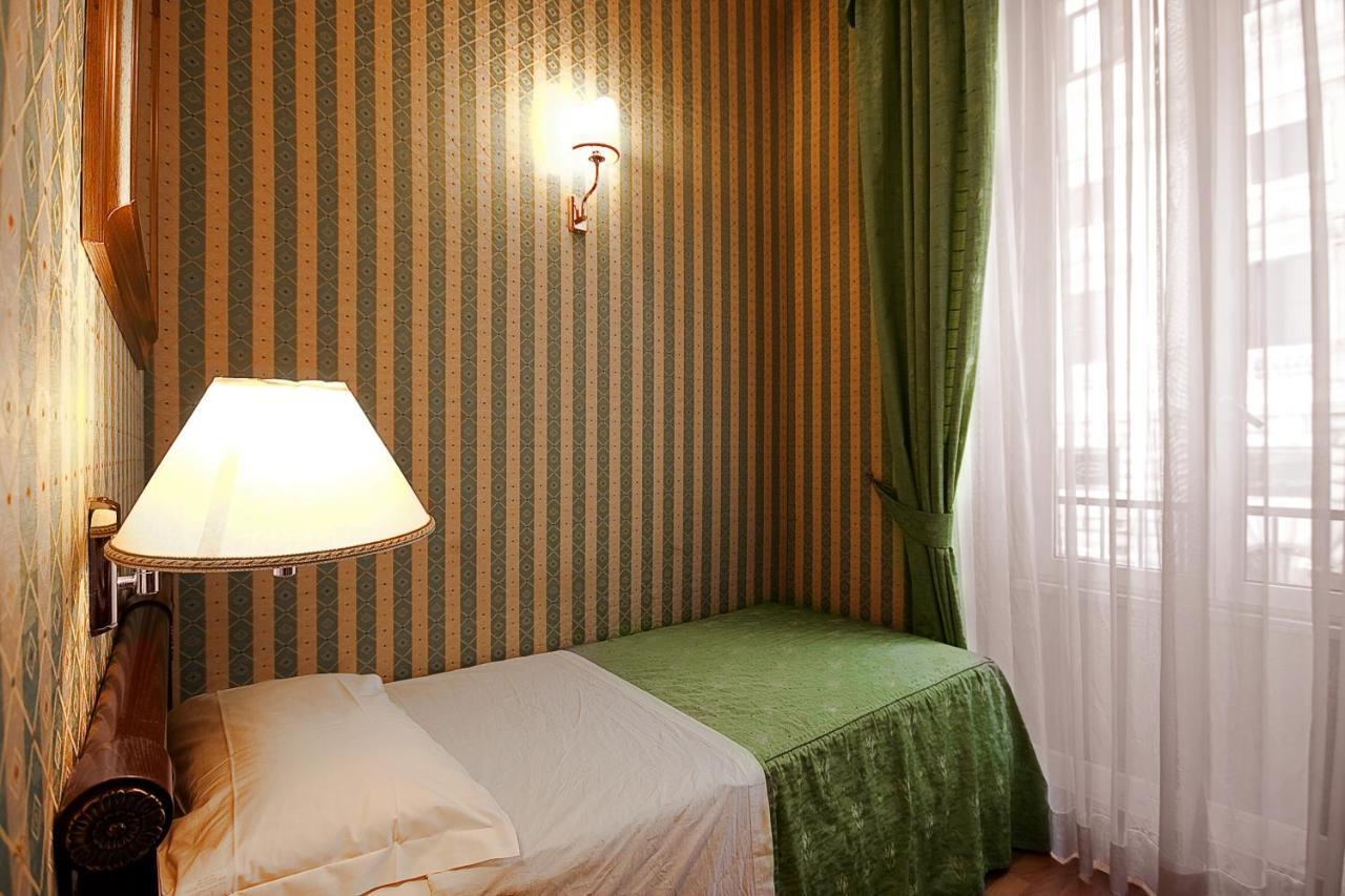 Gambrinus Hotel Roma Habitación foto